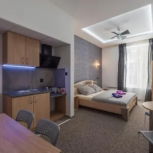 Hostel 70s, Krasków